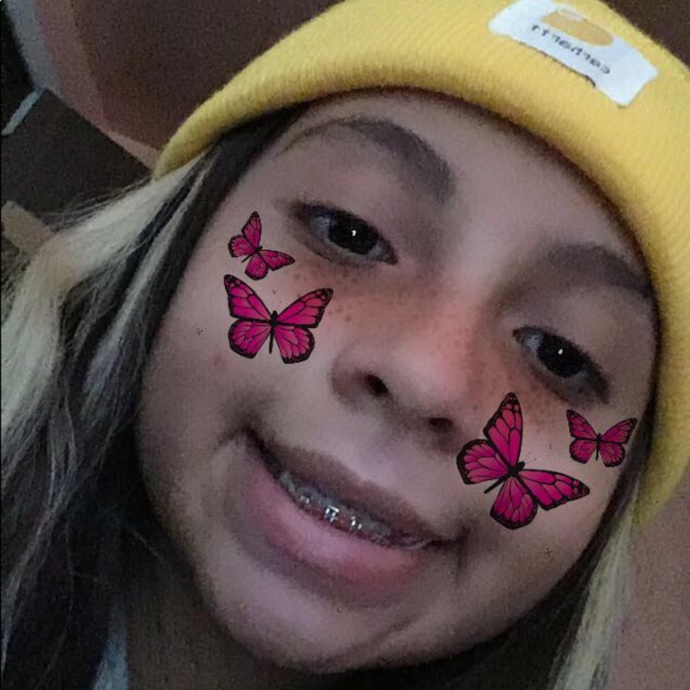 Meet your Posher, Naomy